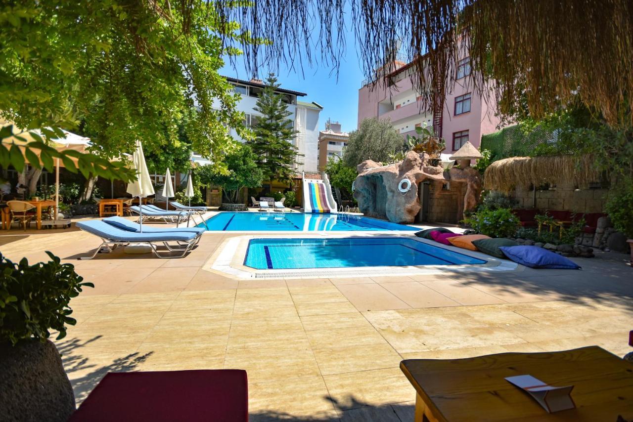 Pasahan Apartments 말마리스 외부 사진